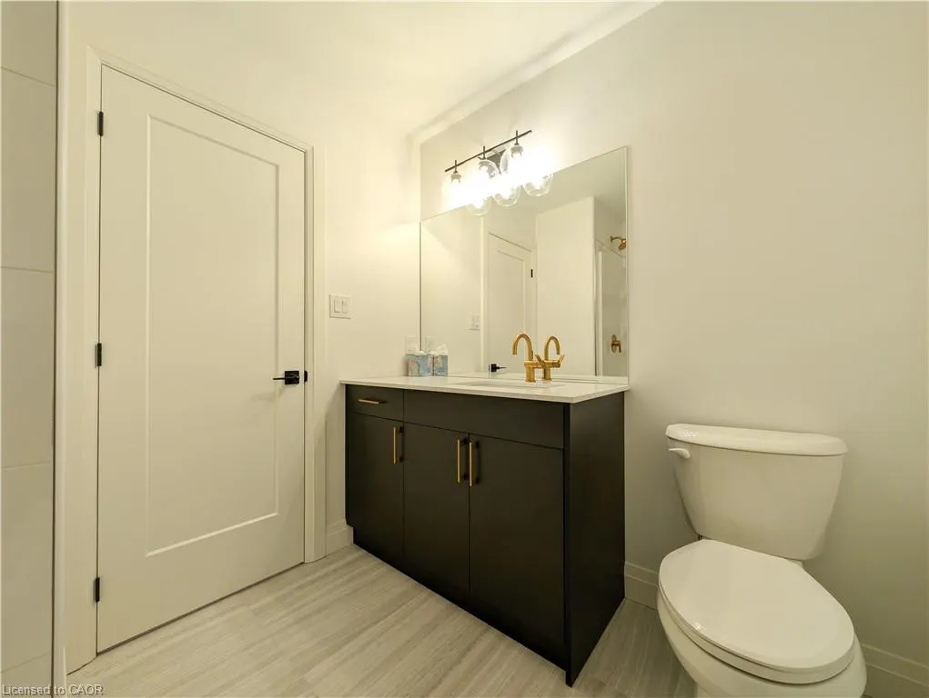235 Kennington Way, #08