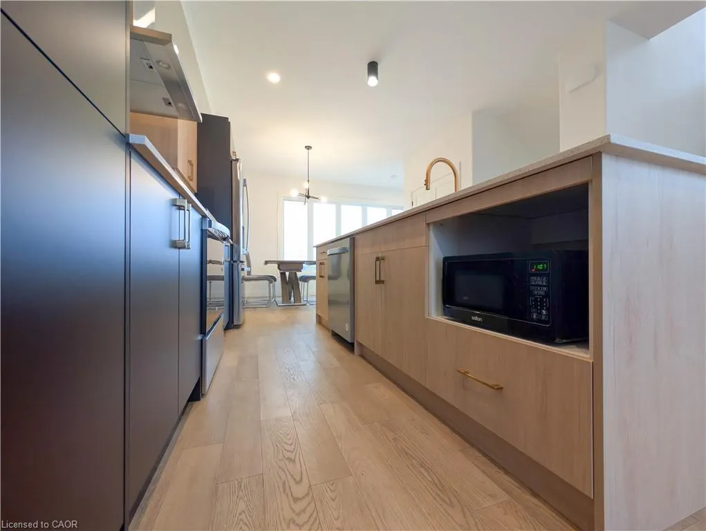235 Kennington Way, #08