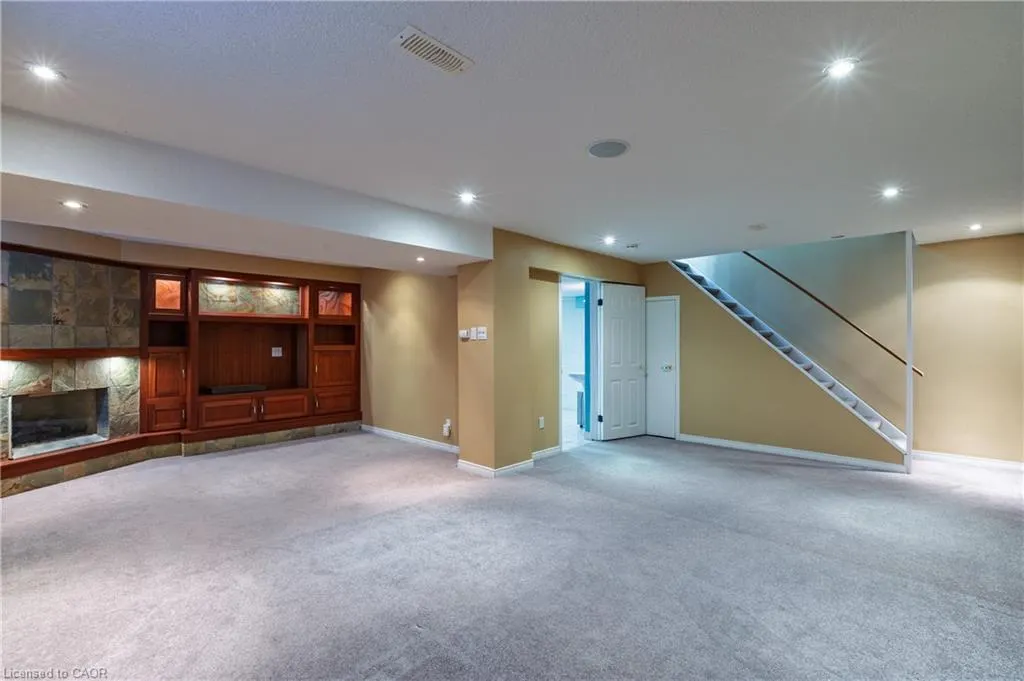 48 Windermere Court