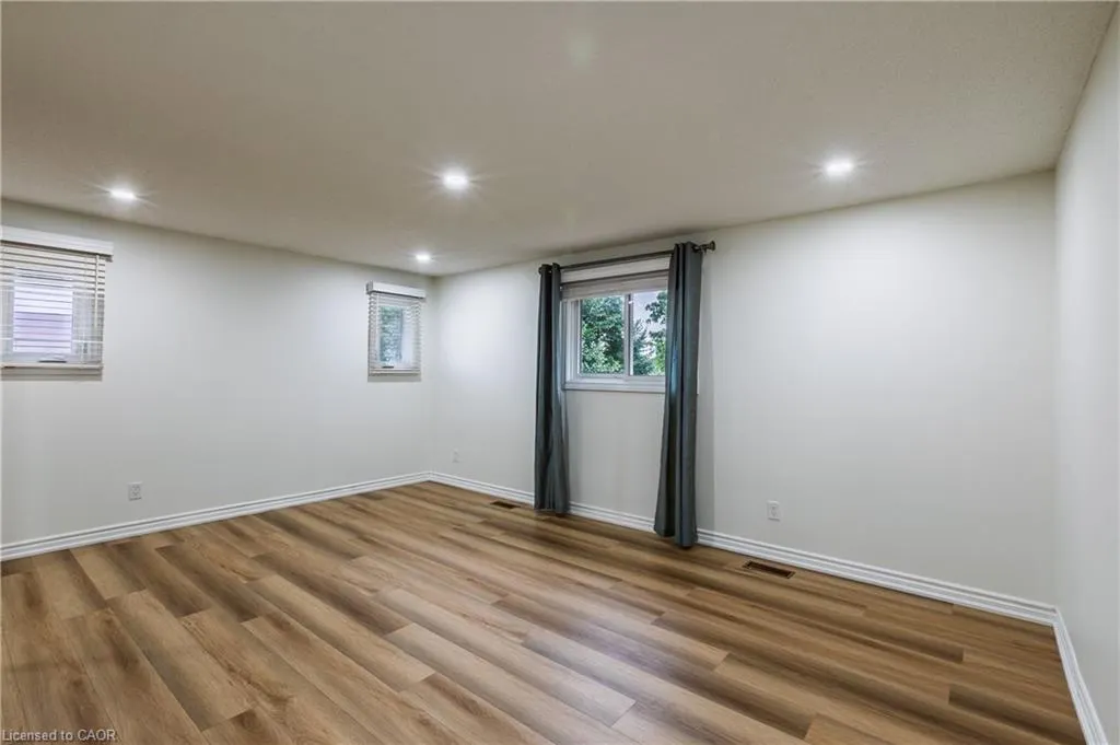 48 Windermere Court