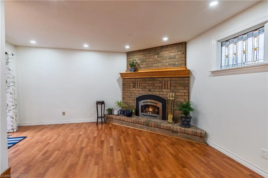 48 Windermere Court