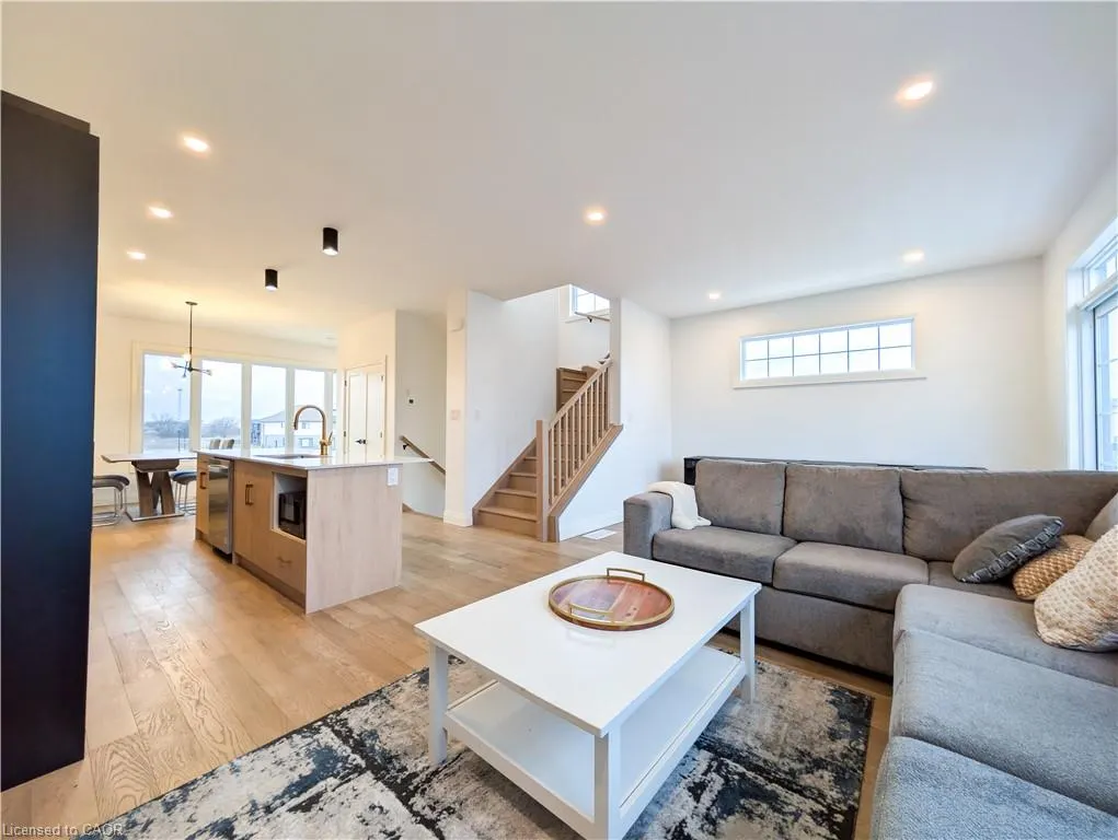 235 Kennington Way, #13