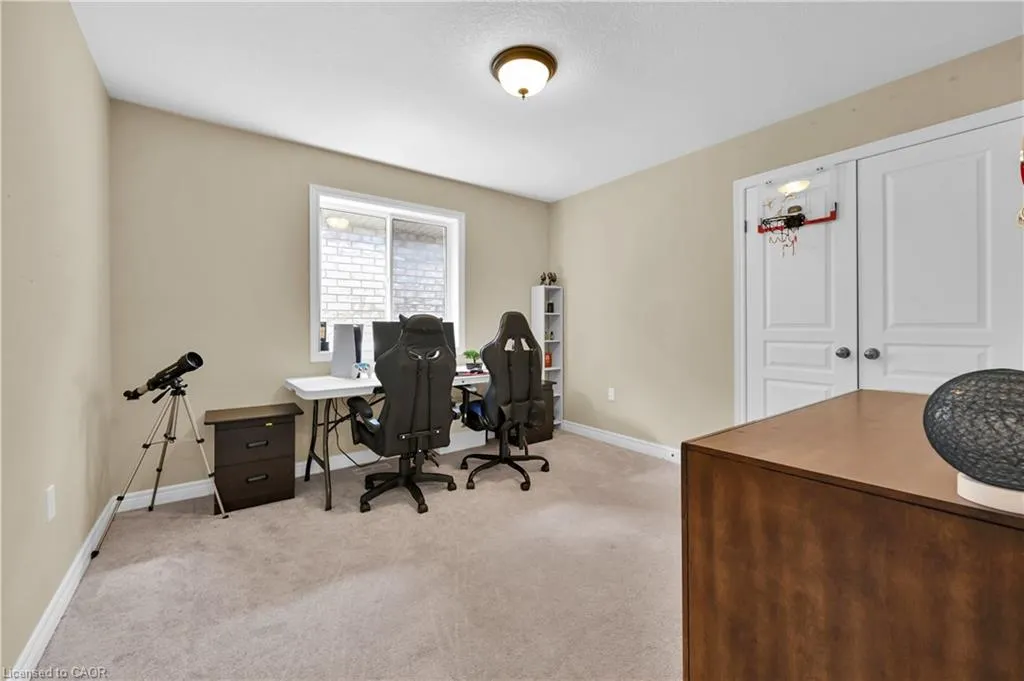 130 Chartwell Circle