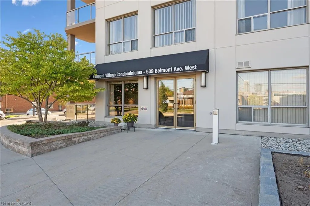 539 Belmont Avenue W, #809