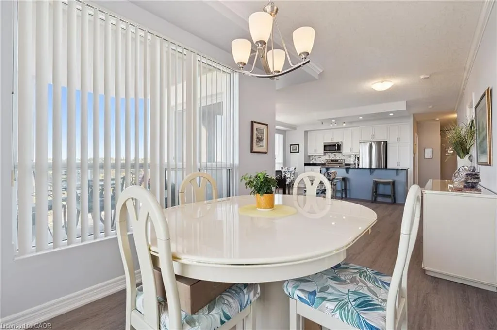 539 Belmont Avenue W, #809
