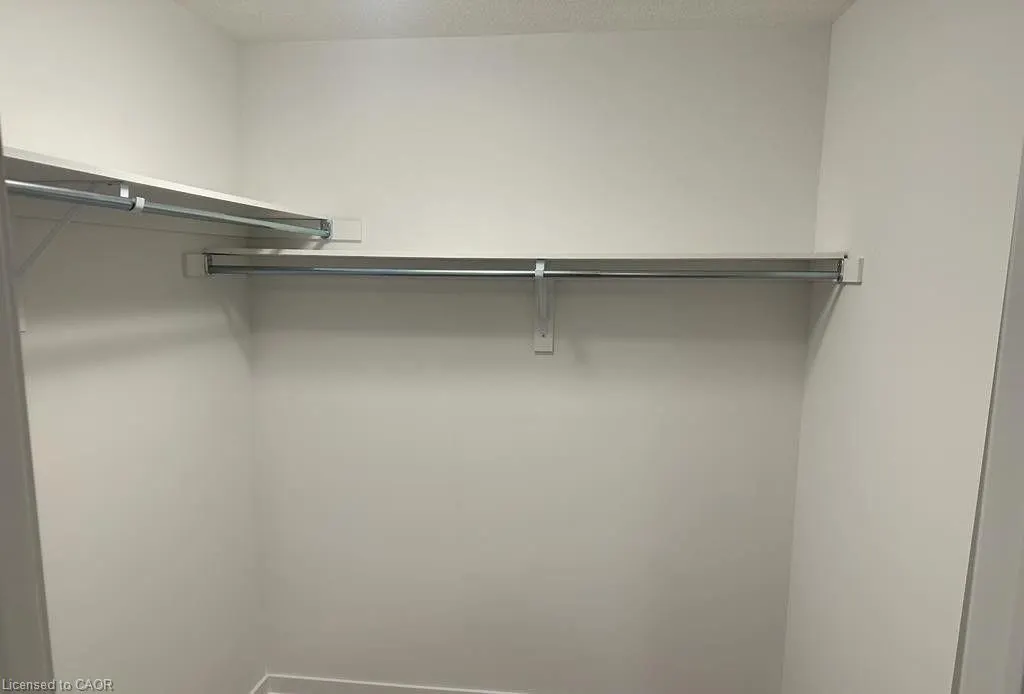 195 West Oak Trail