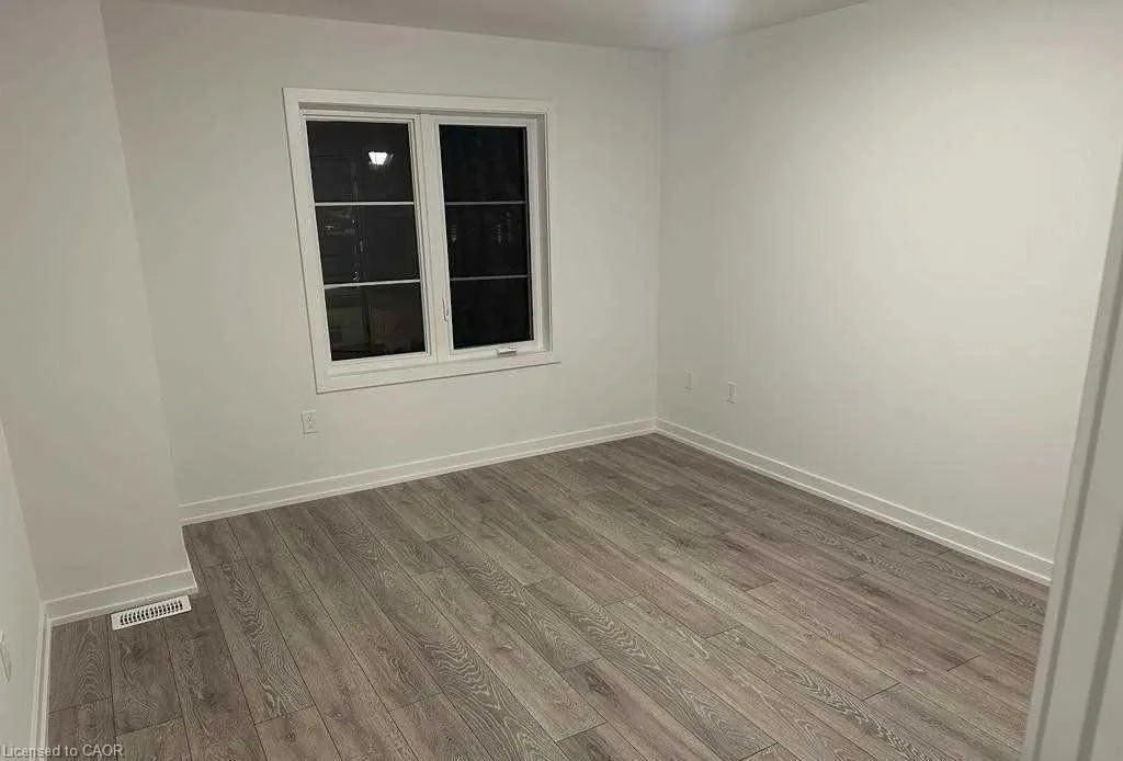 195 West Oak Trail
