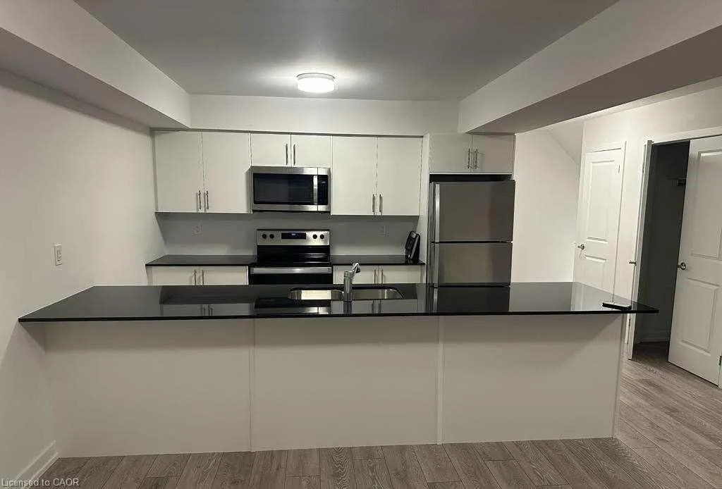 195 West Oak Trail