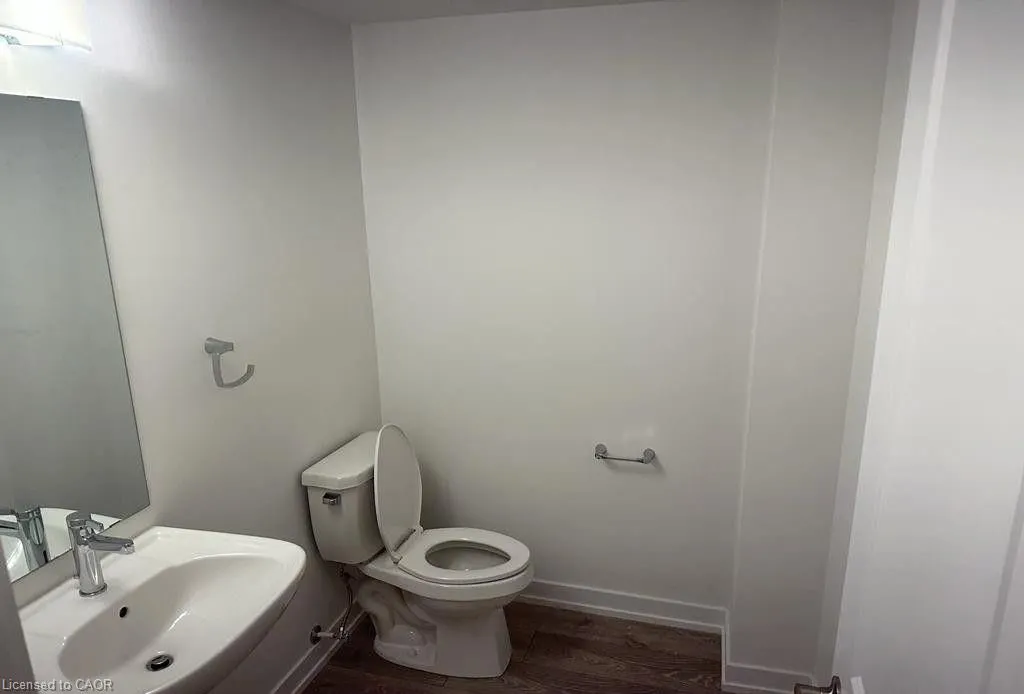 195 West Oak Trail
