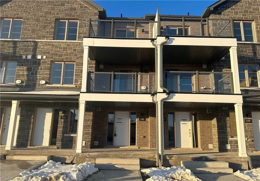 195 West Oak Trail