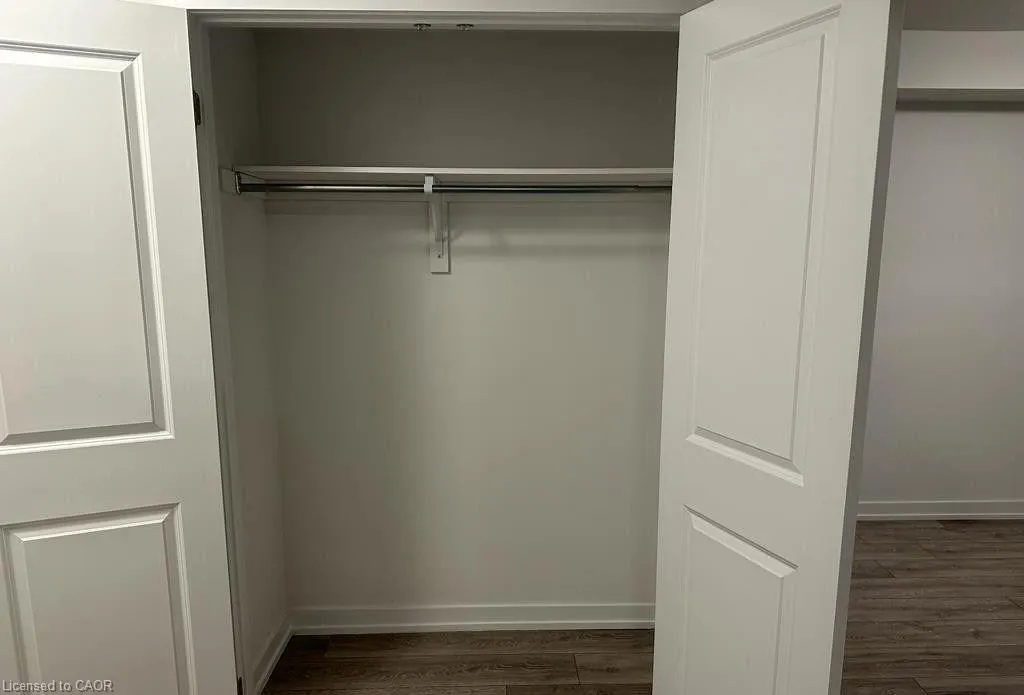 195 West Oak Trail