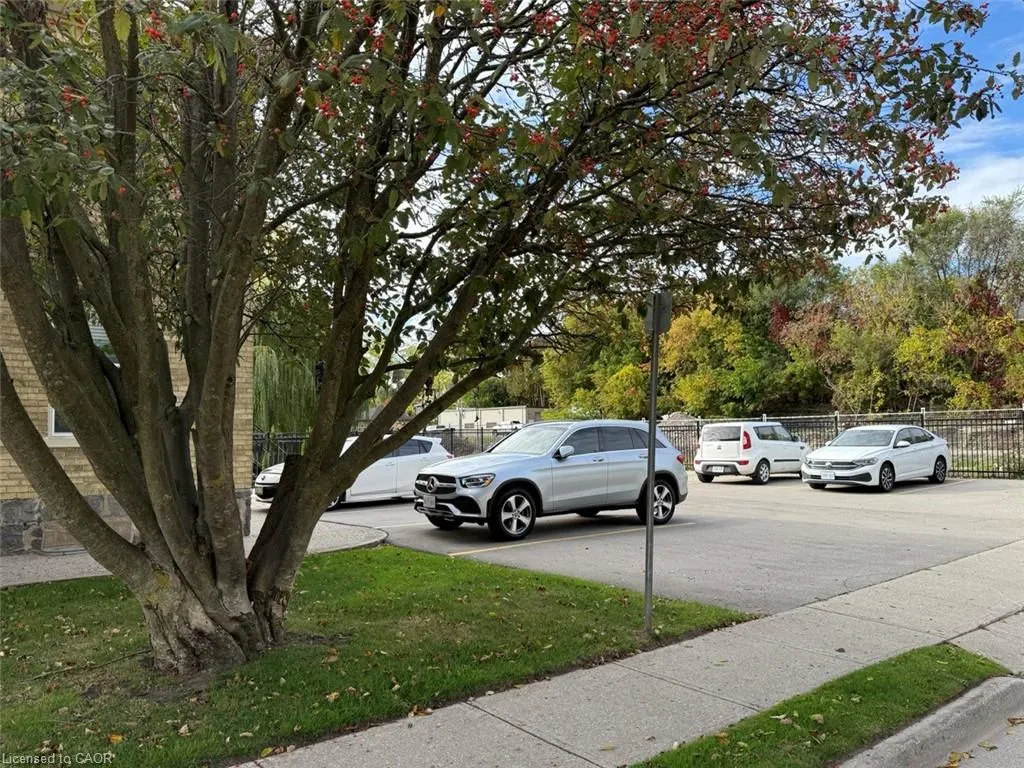 35A Victoria Avenue