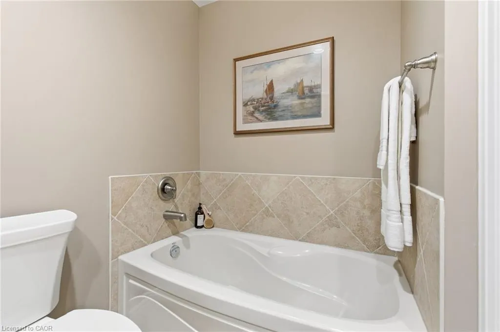 399 Elizabeth Street, #512