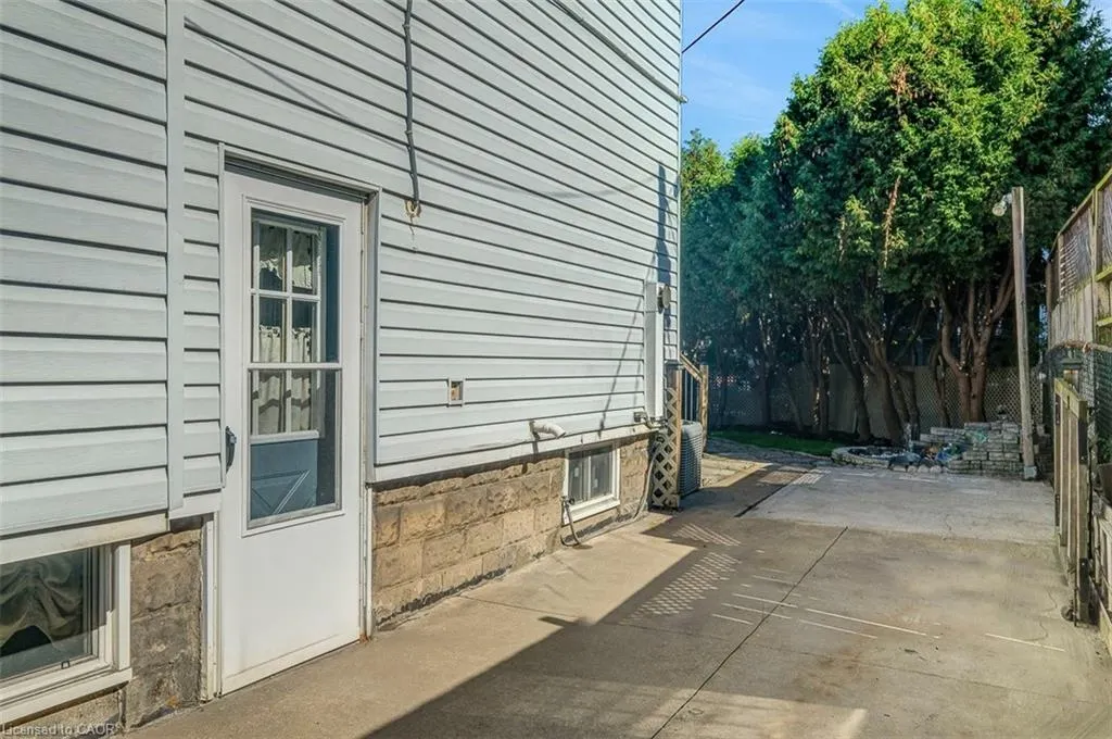 14 Niagara Street