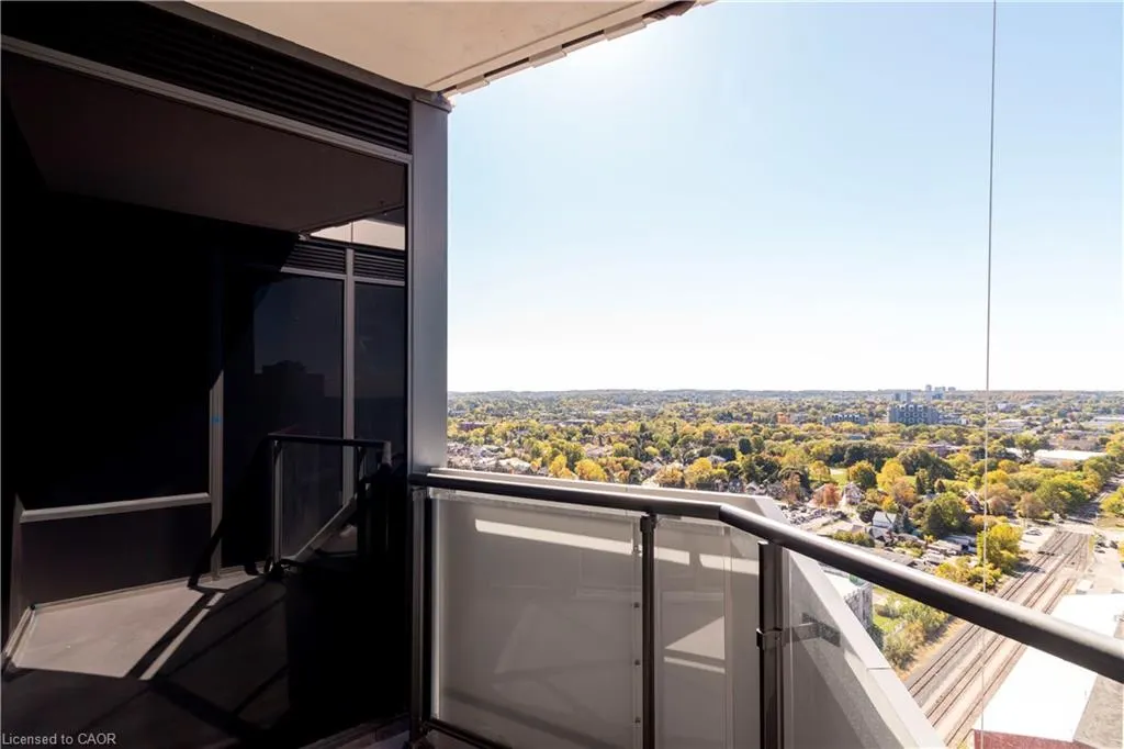 25 Wellington Street S, #2103