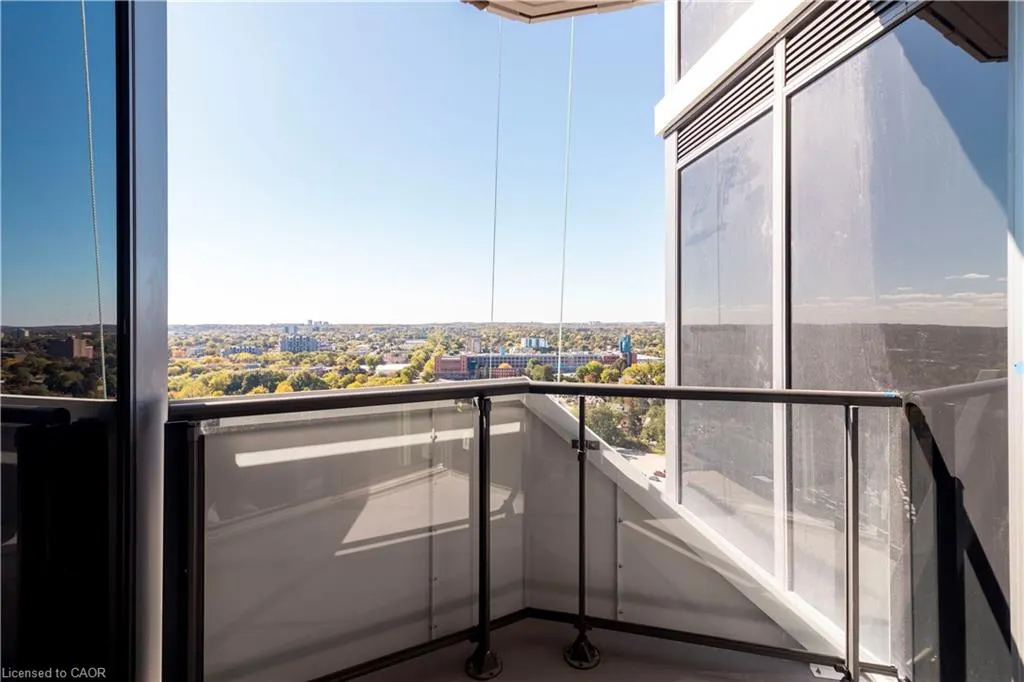 25 Wellington Street S, #2103