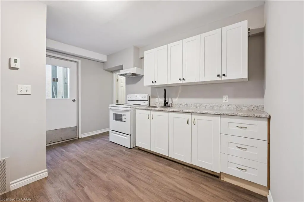 906 King Street E, #2A