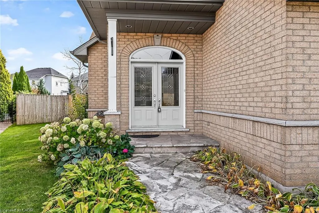 27 Surrey Drive