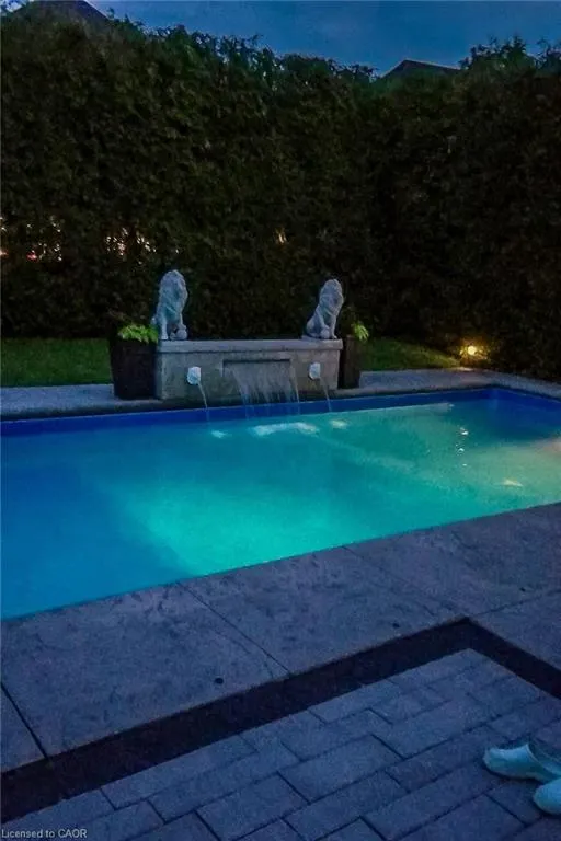 27 Surrey Drive