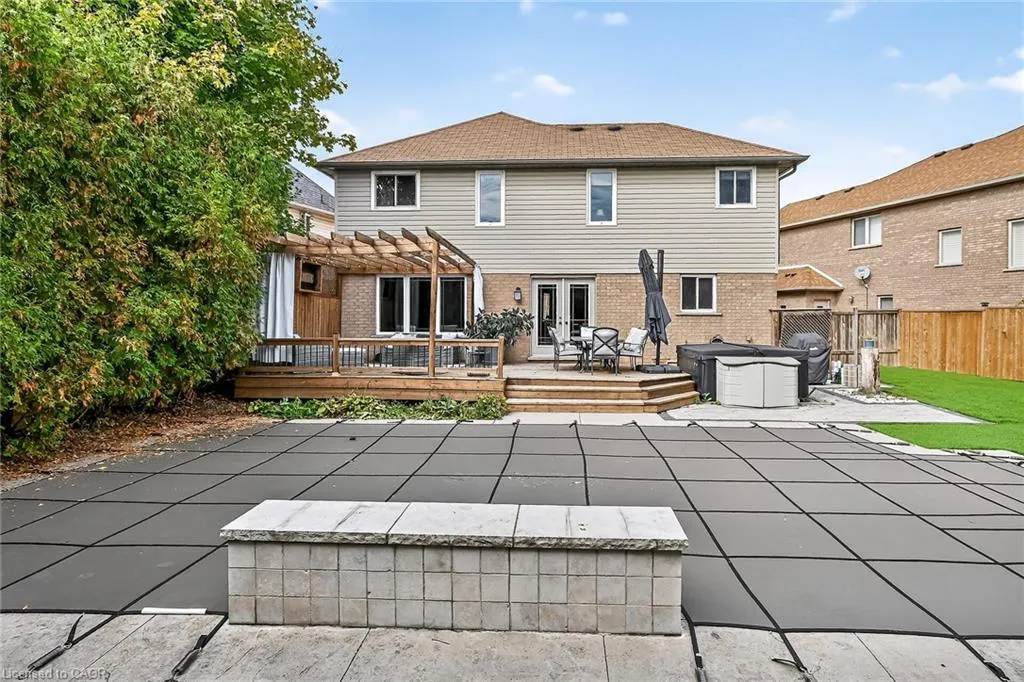 27 Surrey Drive