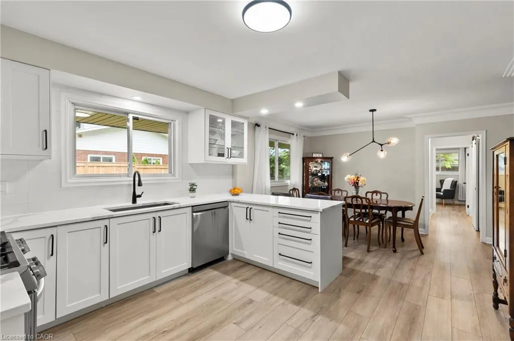 27 Daleview Crescent