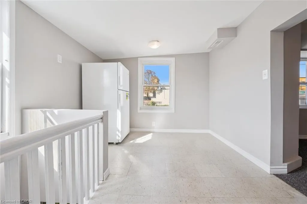 906 King Street E, #1C