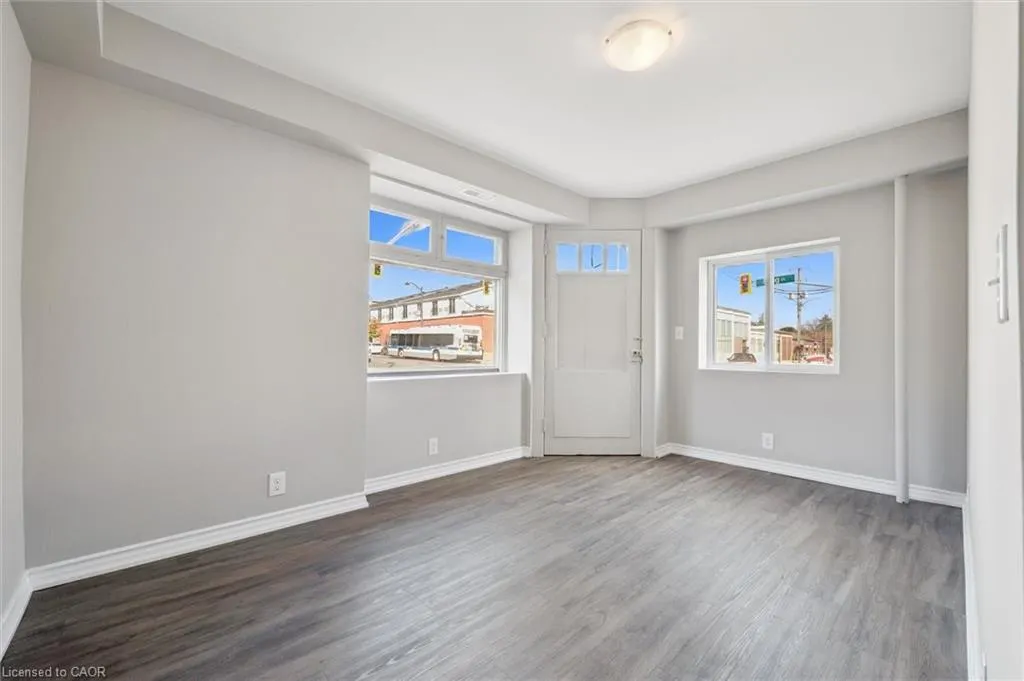 906 King Street E, #1A