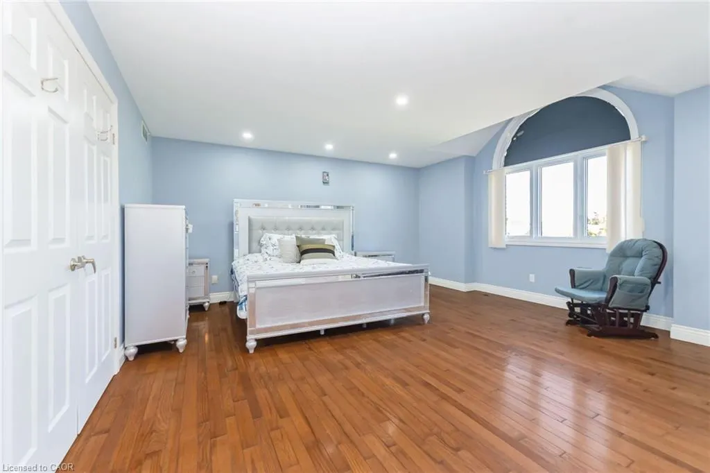 126 Montmorency Drive