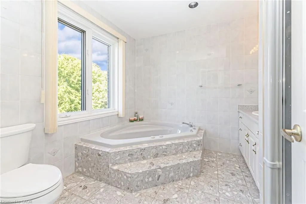 126 Montmorency Drive