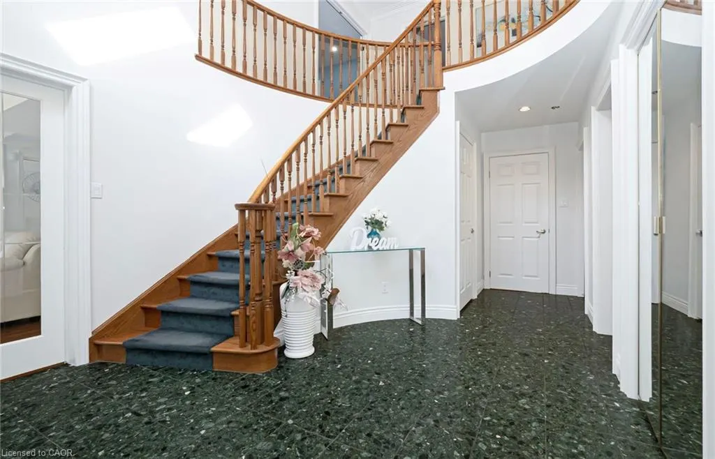 126 Montmorency Drive