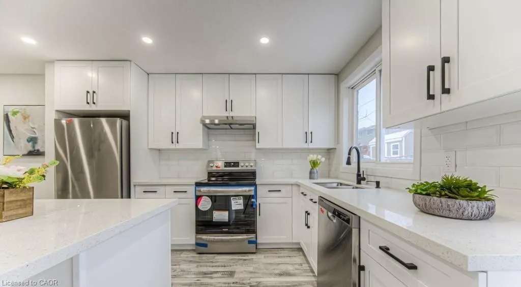 152 Overlea Drive