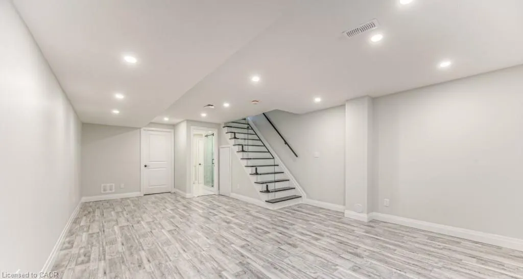 152 Overlea Drive
