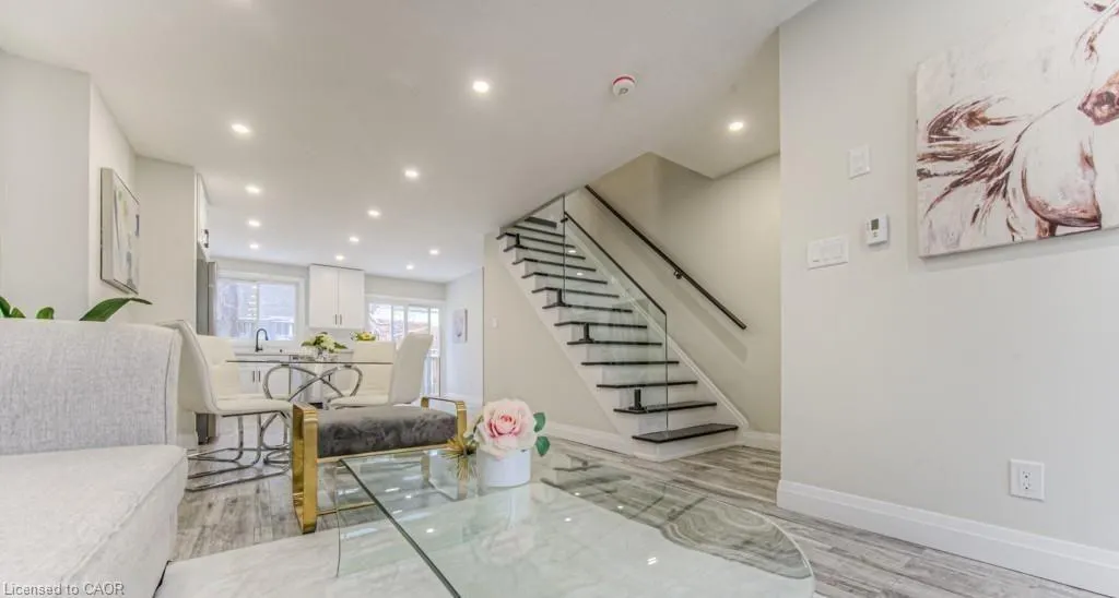 152 Overlea Drive
