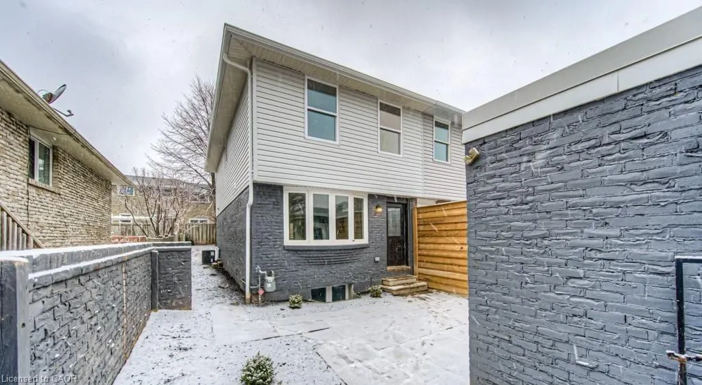 152 Overlea Drive