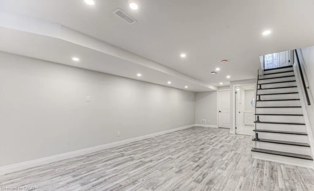 152 Overlea Drive