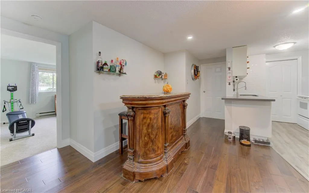 30 Bridge Street W, #104