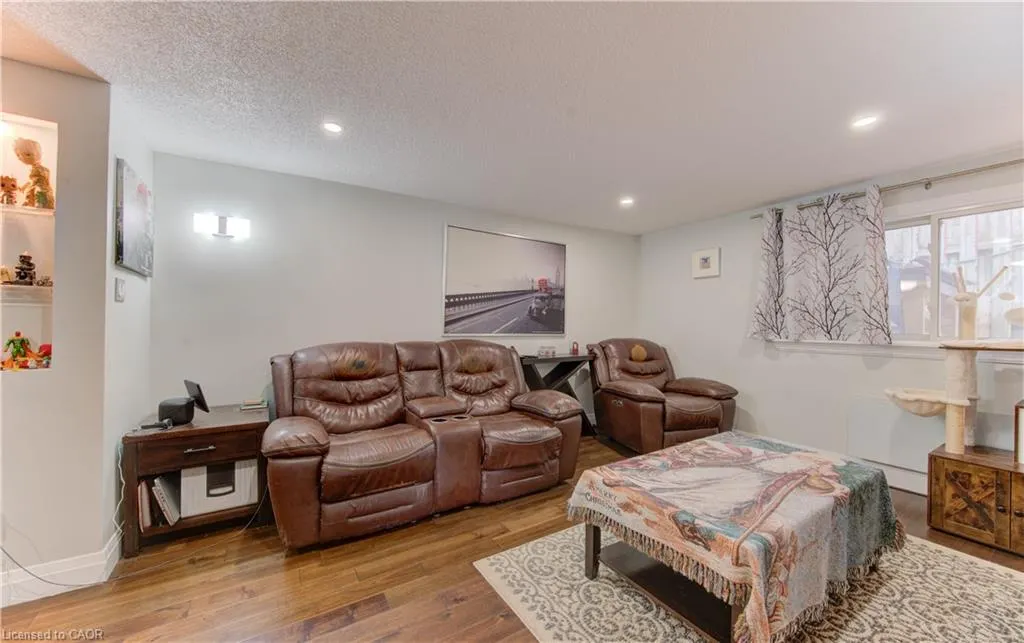 30 Bridge Street W, #104