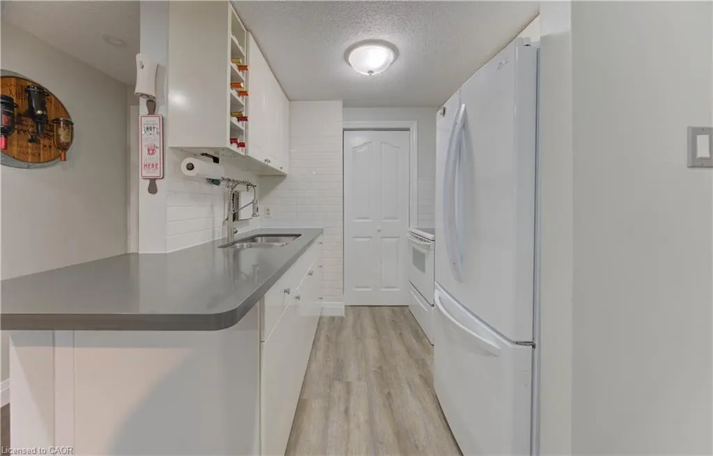 30 Bridge Street W, #104