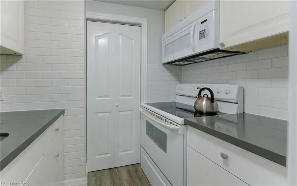 30 Bridge Street W, #104