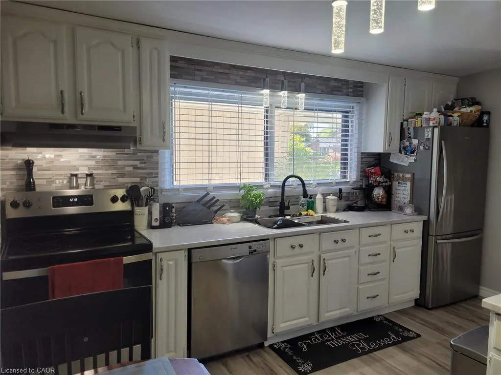 89 Deschene Avenue