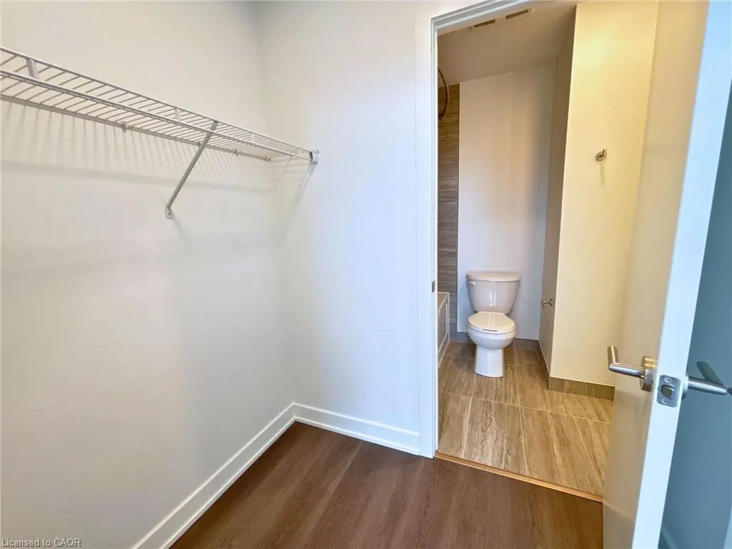 25 Wellington Street S, #402