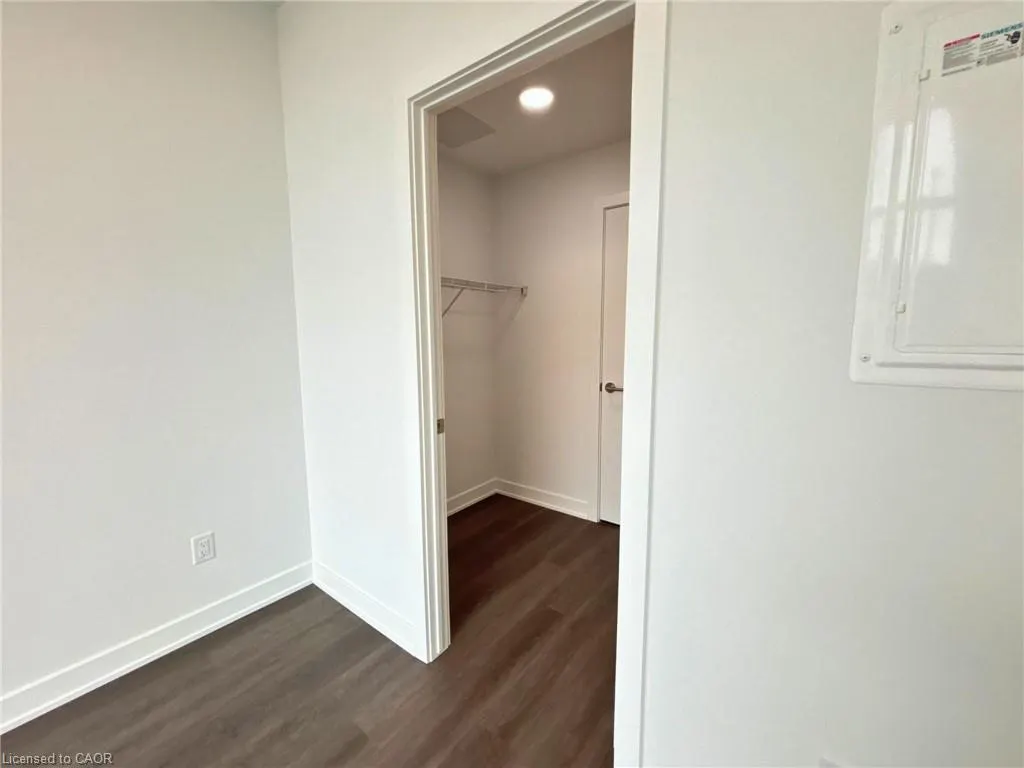 25 Wellington Street S, #402