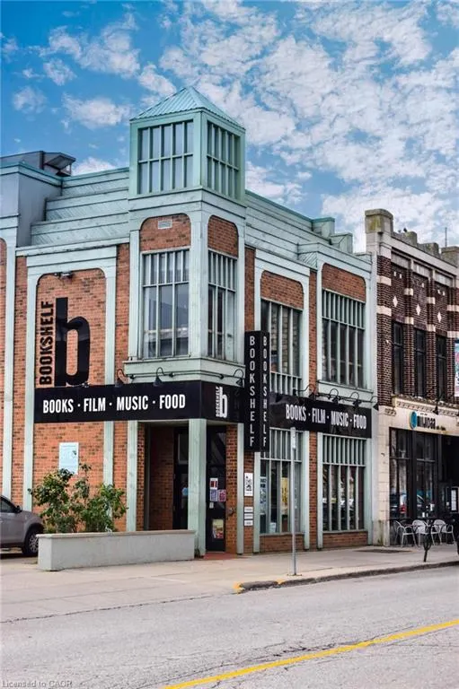 200 Woolwich Street, #202