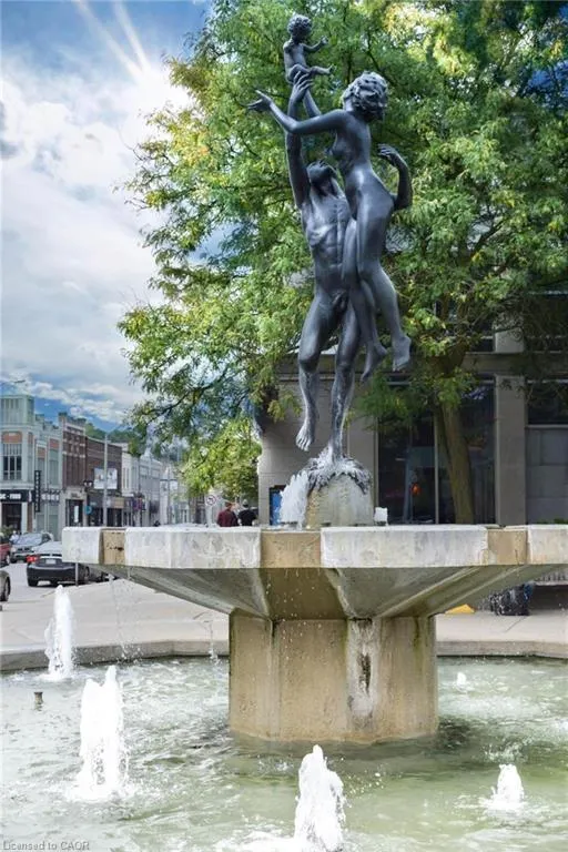 200 Woolwich Street, #202