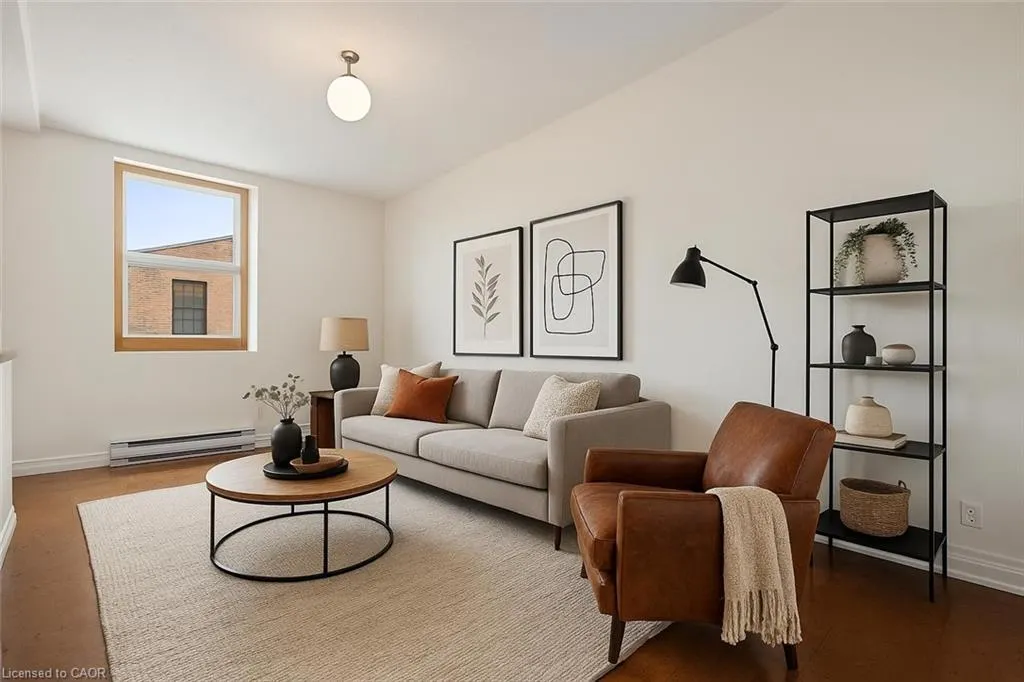 200 Woolwich Street, #202