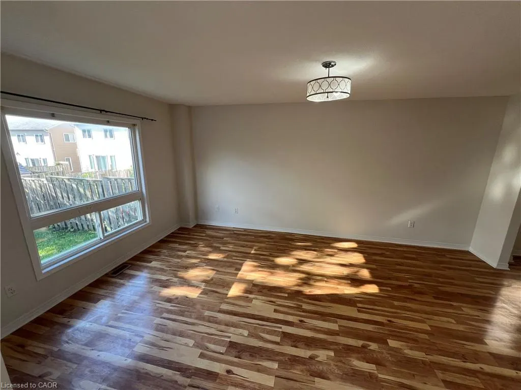 14 Iron Gate Street, #UPPER