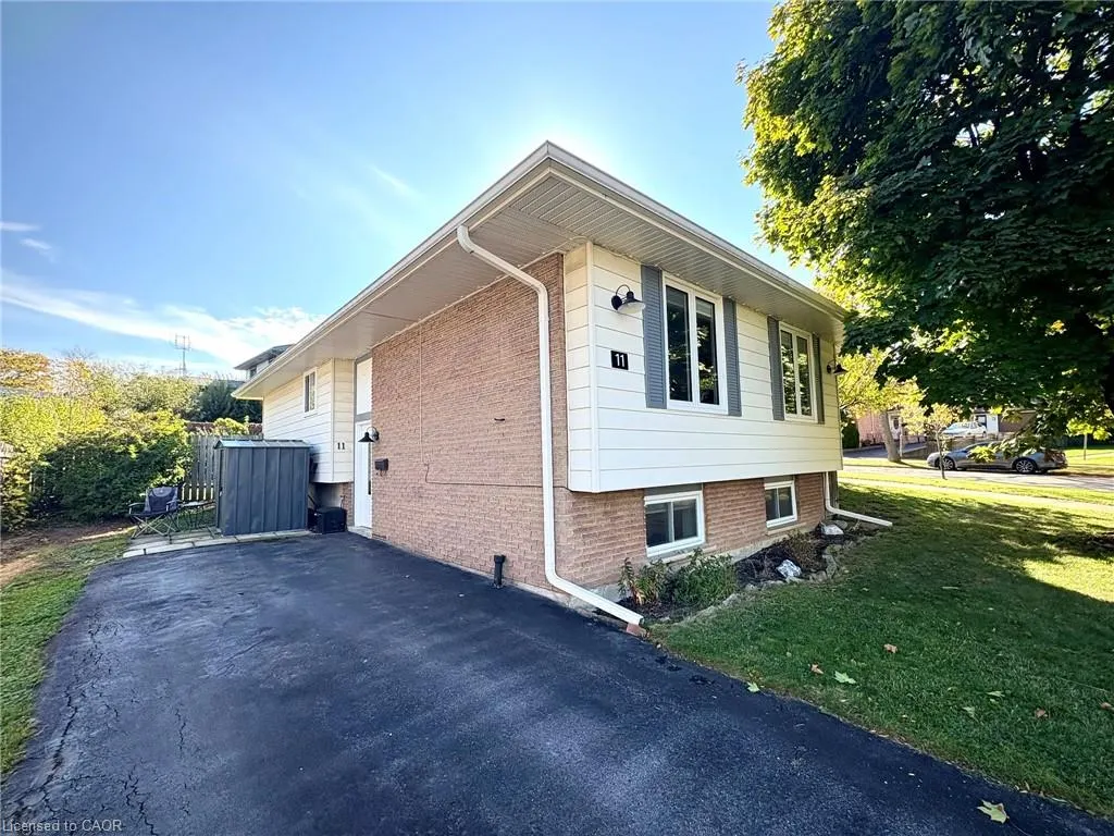 11 Nordale Crescent