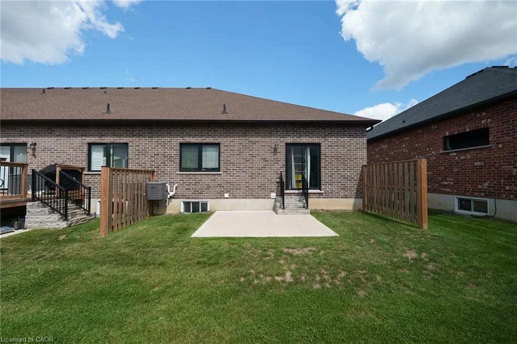 14 Tamarack Way