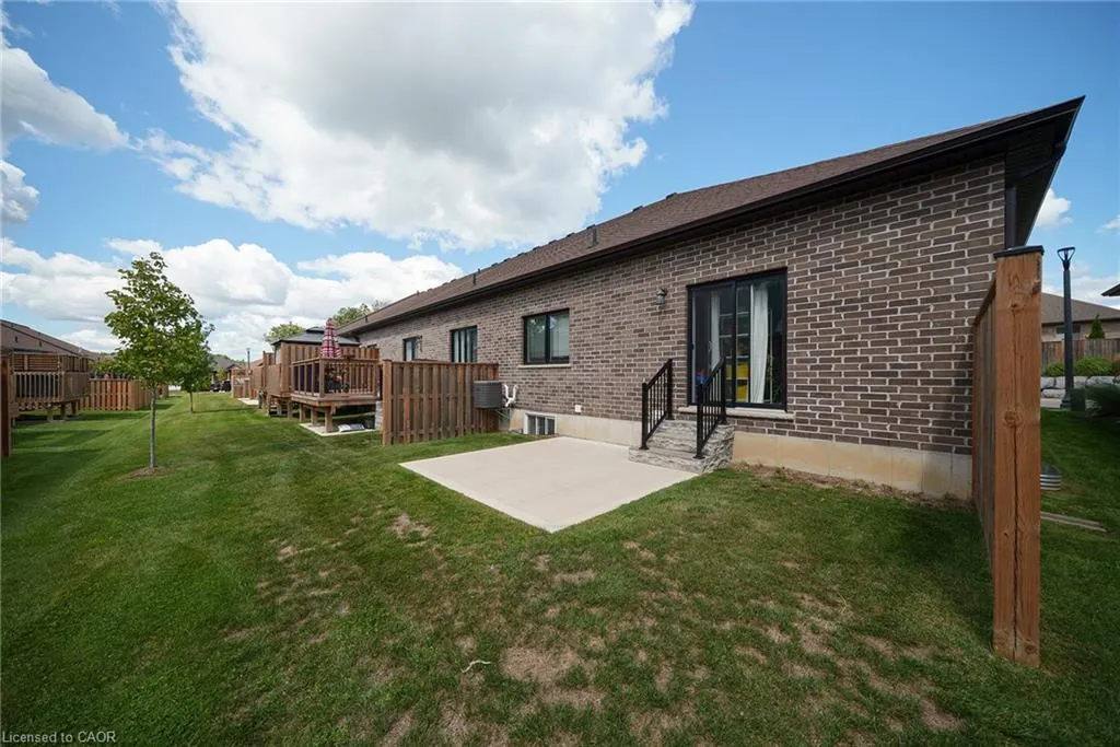 14 Tamarack Way