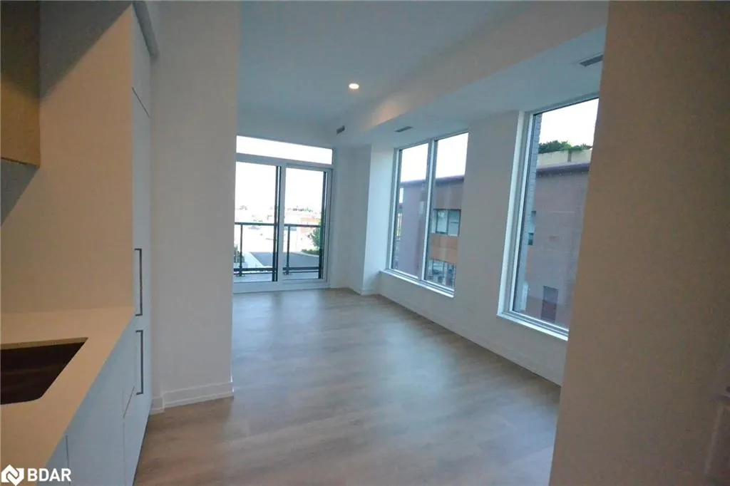 1100 Sheppard Avenue W, #307